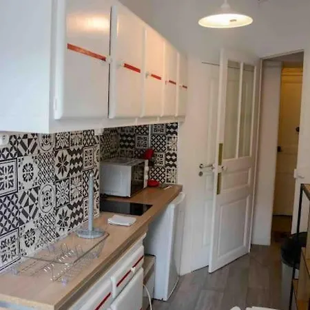 Duquesne 1/2 Pers Apartament